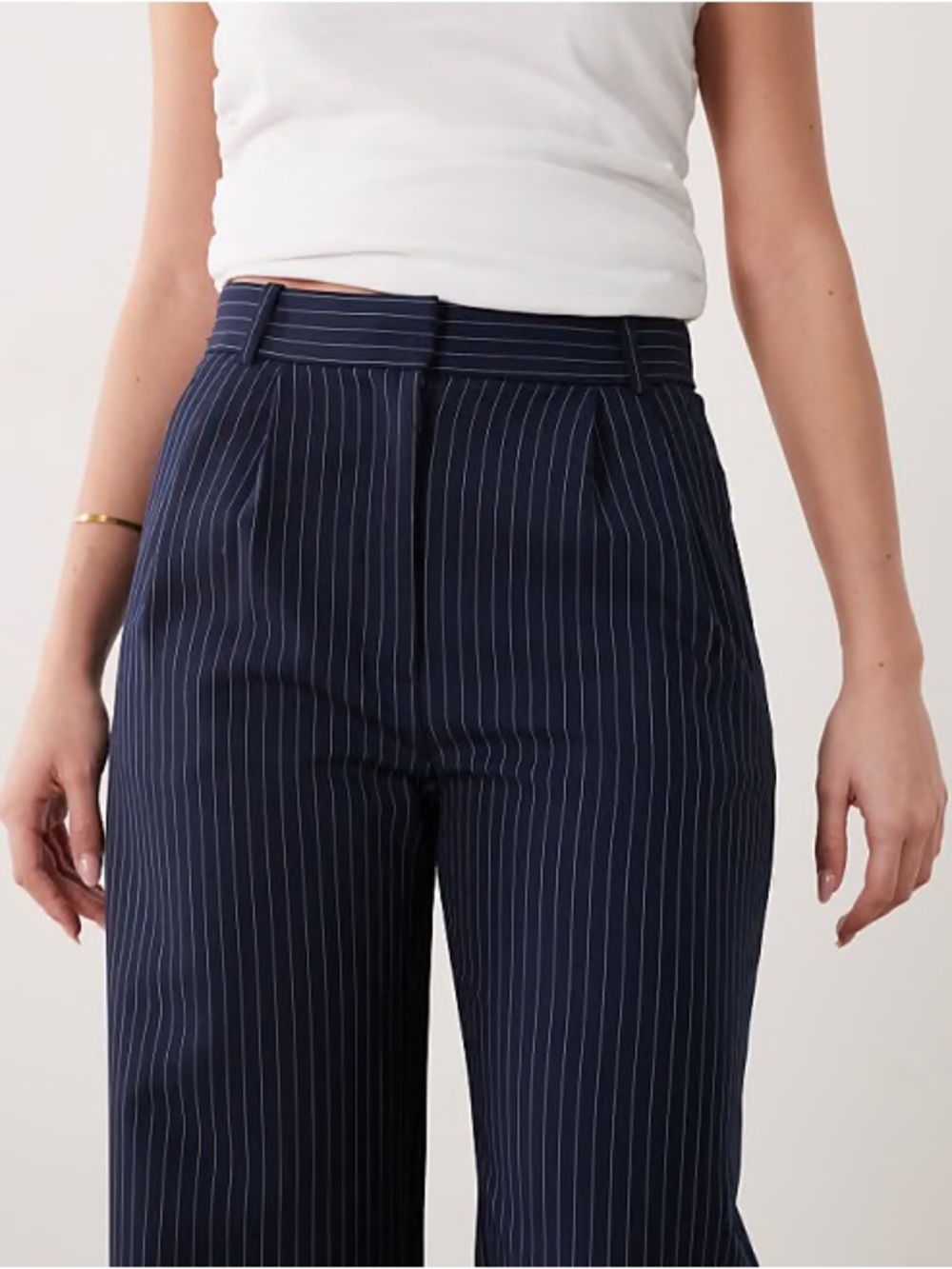 NWOT Abercrombie & Fitch Sloane Tailored Wide Leg Pant in Navy Pinstripe